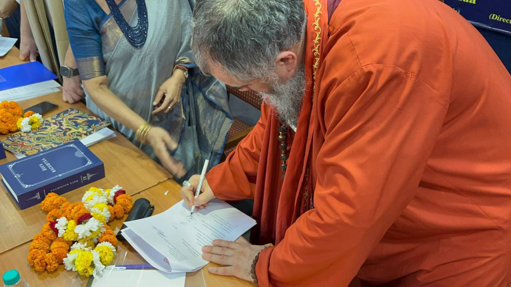 photo_2025-09-30_12-15-02.jpg photo_2025-09-30_12-15-02.jpg