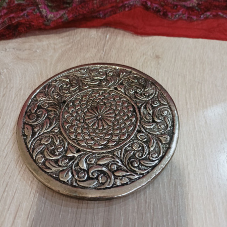 Подставка с узорами