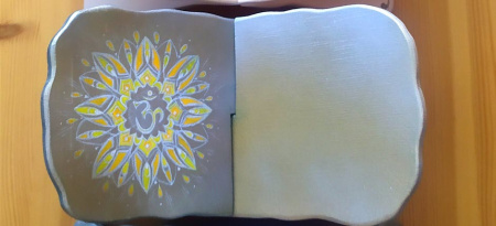 Подставка с мантрой ОМ